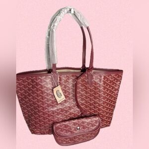 🩷Valentine Special!!!🩷
Elegant Burgundy Tote Bag with Pouch